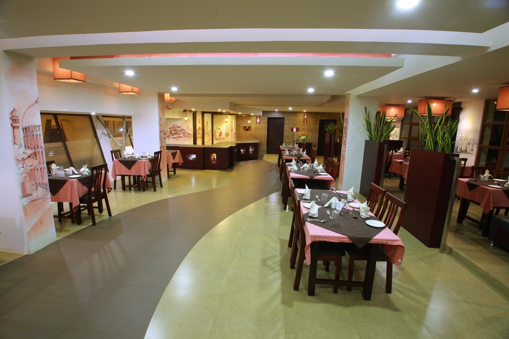 Manuelsons Malabar Palace Kozhikode Εξωτερικό φωτογραφία